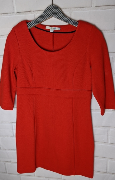 boden red dress with sleeves